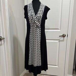 Chic Black and White Patterned Dress